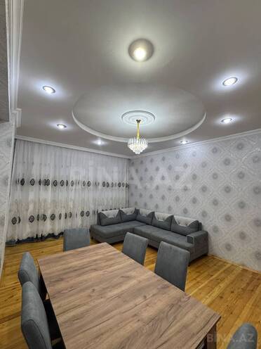 Сдаётся 2-комн. новостройка 80 м², м. Нефтчиляр, photo 1 from 10