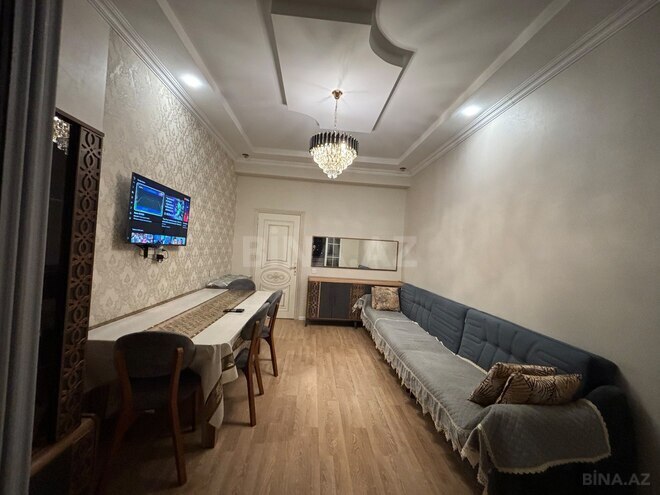 Сдается 2-комн. новостройка 70 м², Абшеронcкий  р., photo 1 from 14