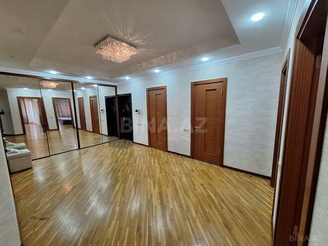 Сдаётся 4-комн. новостройка 180 м², м. Низами, photo 16 from 28