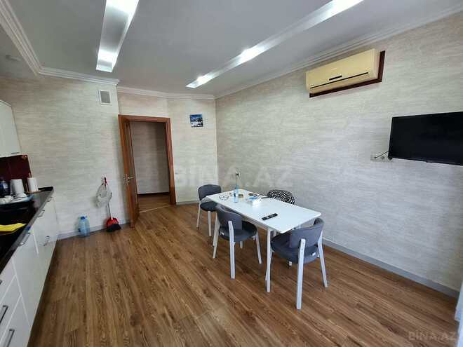 Сдаётся 4-комн. новостройка 180 м², м. Низами, photo 26 from 28