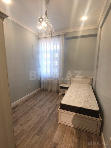 Сдаётся 3-комн. новостройка 100 м², м. Элмляр Академиясы, photo 11 from 18