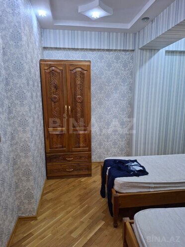 Сдаётся 3-комн. новостройка 130 м², м. Насими, photo 11 from 18