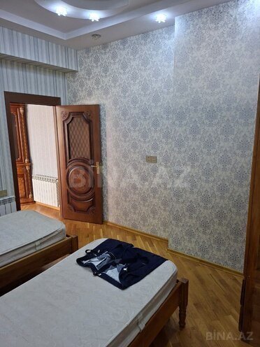 Сдаётся 3-комн. новостройка 130 м², м. Насими, photo 10 from 18