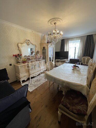 Satılır 3 otaqlı köhnə tikili 55 m², Bakıxanov q., photo 1 from 15