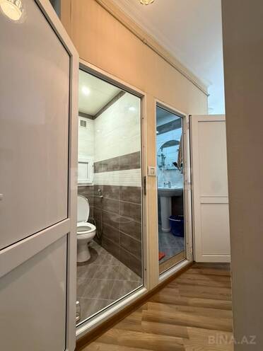 Satılır 2 otaqlı köhnə tikili 60 m², Xalqlar Dostluğu m., photo 6 from 12