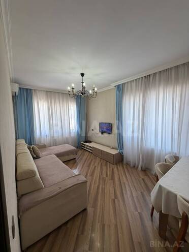 Satılır 2 otaqlı köhnə tikili 60 m², Xalqlar Dostluğu m., photo 1 from 12