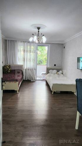 Продаётся 3-комн. вторичка 70 м², м. Низами, photo 5 from 18