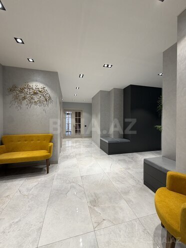 Satılır 4 otaqlı yeni tikili 250 m², 28 May m., photo 1 from 25