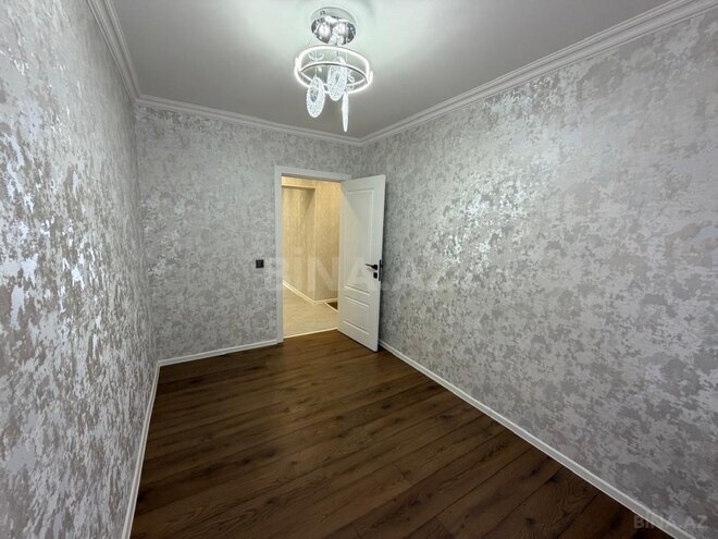 Продается 3-комн. вторичка 65 м², м. Кара Караев, photo 7 from 13