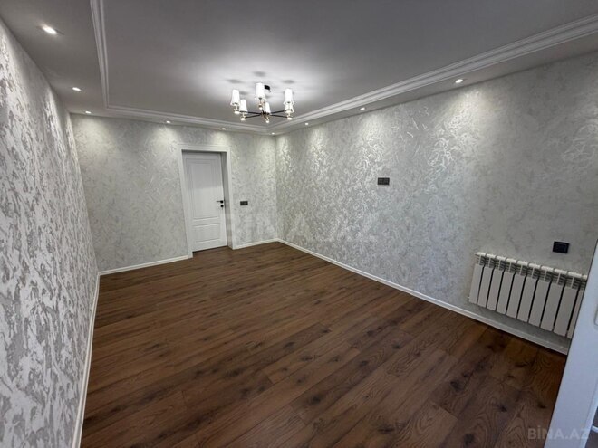 Продается 3-комн. вторичка 65 м², м. Кара Караев, photo 3 from 13