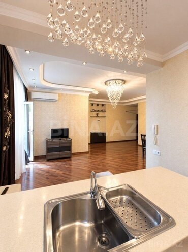 Продаётся 3-комн. новостройка 100 м², м. Иншаатчылар, photo 3 from 17