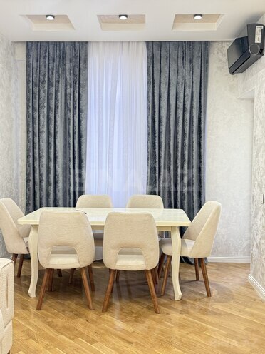 Сдаётся 2-комн. новостройка 65 м², м. Кара Караев, photo 1 from 20