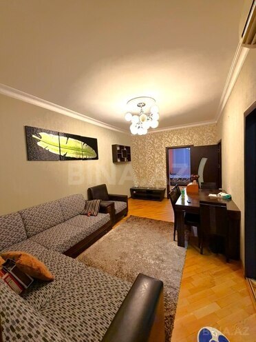 Продаётся 3-комн. вторичка 92 м², м. Мемар Аджеми, photo 1 from 16