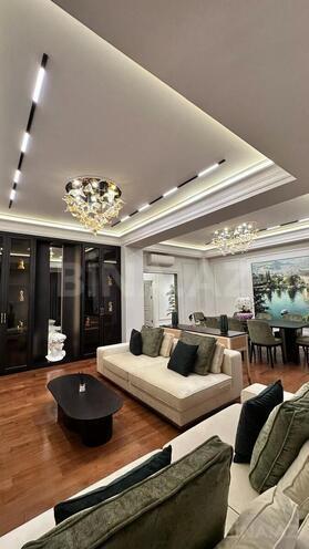 Satılır 5 otaqlı yeni tikili 200 m², Ağ şəhər q., photo 4 from 30