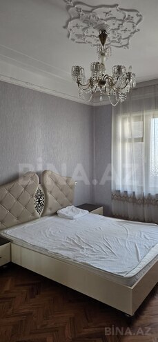 İcarəyə verilir 4 otaqlı köhnə tikili 125 m², Azadlıq Prospekti m., photo 11 from 32