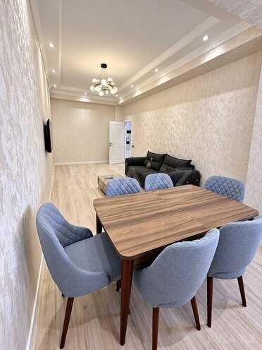 Сдаётся 3-комн. новостройка 103 м², м. 8 ноября, photo 3 from 10