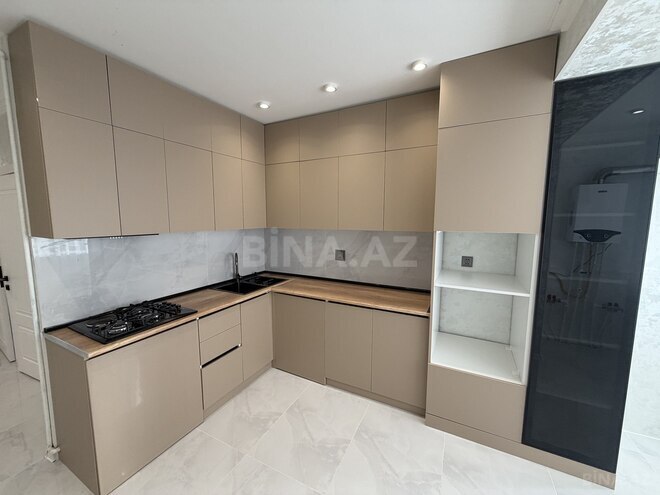 Продается 3-комн. вторичка 80 м², Хатаинский р., photo 8 from 15