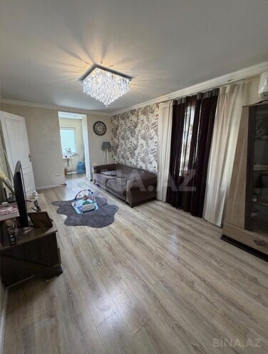 Продаётся 2-комн. вторичка 33 м², м. Низами, photo 8 from 9