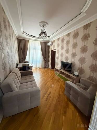 İcarəyə verilir 3 otaqlı yeni tikili 80 m², Sahil m., photo 1 from 13