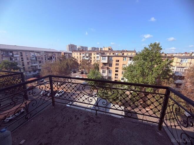 Satılır 3 otaqlı köhnə tikili 90 m², Bakıxanov q., photo 20 from 24