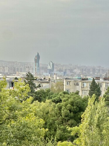 Satılır 2 otaqlı köhnə tikili 60 m², Xalqlar Dostluğu m., photo 3 from 11