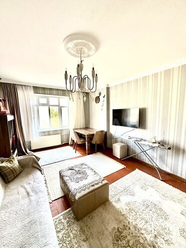 Satılır 2 otaqlı köhnə tikili 60 m², Xalqlar Dostluğu m., photo 8 from 11