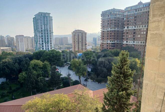 Satılır 3 otaqlı köhnə tikili 75 m², Nizami m., photo 1 from 15