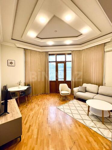 İcarəyə verilir 2 otaqlı köhnə tikili 65 m², Sahil m., photo 1 from 19
