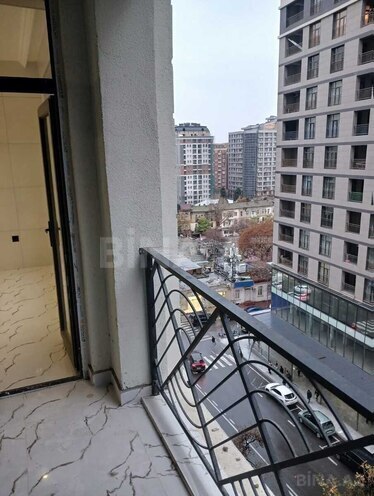Satılır 2 otaqlı yeni tikili 72 m², 28 May m., photo 1 from 10