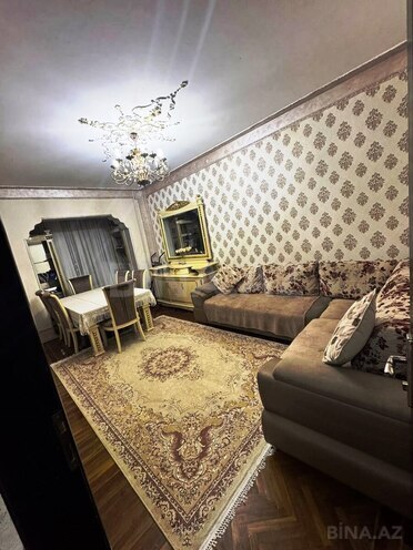 Satılır 2 otaqlı köhnə tikili 63 m², 9-cu mikrorayon q., photo 1 from 13