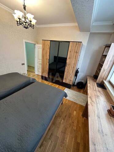 Продается 3-комн. новостройка 85 м², м. Кара Караев, photo 10 from 12