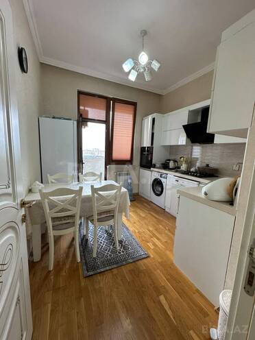 Продается 3-комн. новостройка 85 м², м. Кара Караев, photo 7 from 12