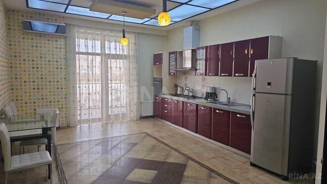 İcarəyə verilir 4 otaqlı yeni tikili 250 m², Sahil m., photo 8 from 13