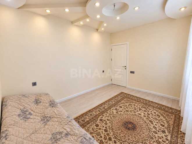 Продаётся 3-комн. вторичка 70 м², м. Нефтчиляр, photo 7 from 12