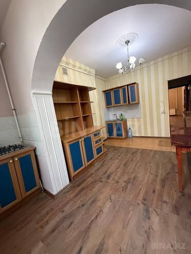 Продаётся 2-комн. вторичка 50 м², м. Иншаатчылар, photo 5 from 10