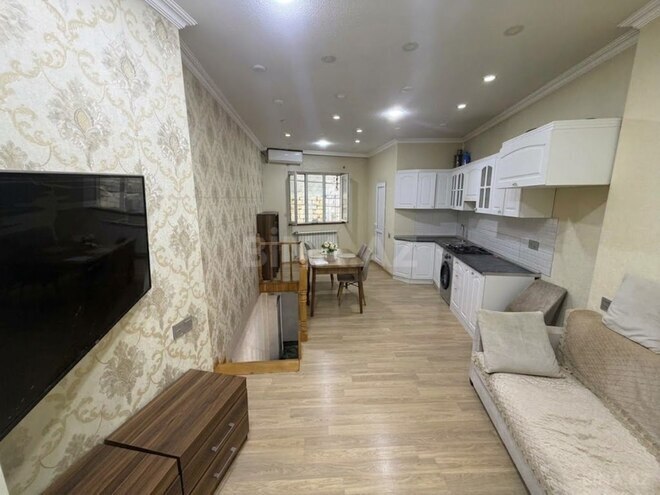 Satılır 4 otaqlı həyət evi/bağ evi 110 m², İnşaatçılar m., photo 13 from 14