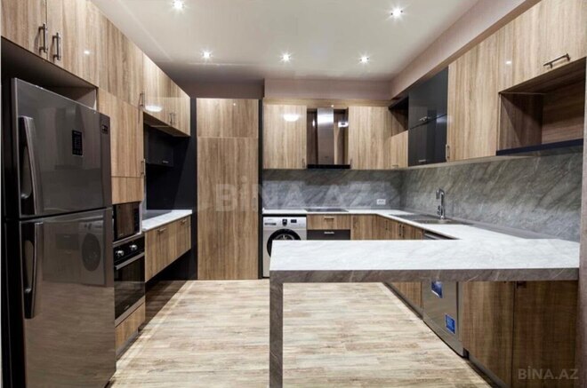 Сдаётся 2-комн. новостройка 100 м², м. Низами, photo 6 from 10