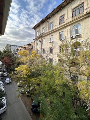 Продаётся 2-комн. вторичка 55 м², Насиминский  р., photo 12 from 21