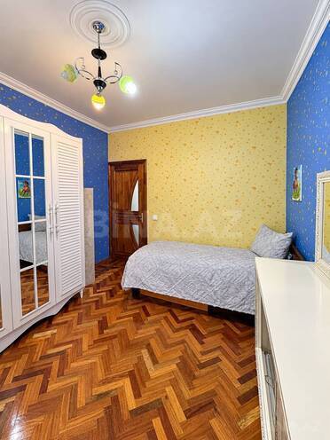 Продается 3-комн. вторичка 85 м², м. Ази Асланов, photo 12 from 17