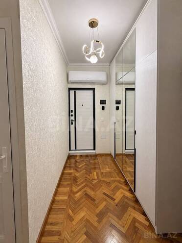 Продается 3-комн. вторичка 85 м², м. Ази Асланов, photo 5 from 17
