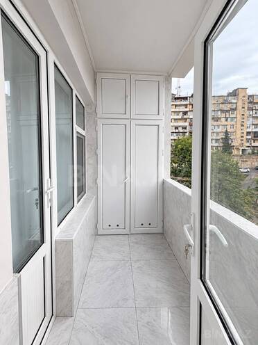 Продается 3-комн. вторичка 85 м², м. Ази Асланов, photo 16 from 17