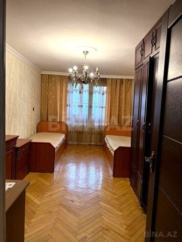 Satılır 3 otaqlı köhnə tikili 72 m², Elmlər Akademiyası m., photo 4 from 11