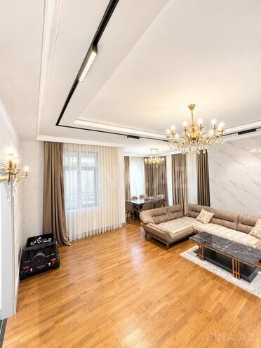 Продаётся 3-комн. новостройка 140 м², Насиминский  р., photo 1 from 19