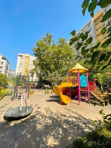 Продаётся 3-комн. вторичка 90 м², м. Гянджлик, photo 1 from 21