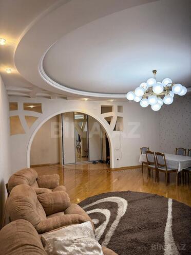 Сдаётся 3-комн. новостройка 175 м², м. 8 ноября, photo 4 from 18