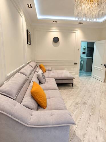 Satılır 2 otaqlı yeni tikili 61 m², Qara Qarayev m., photo 1 from 13