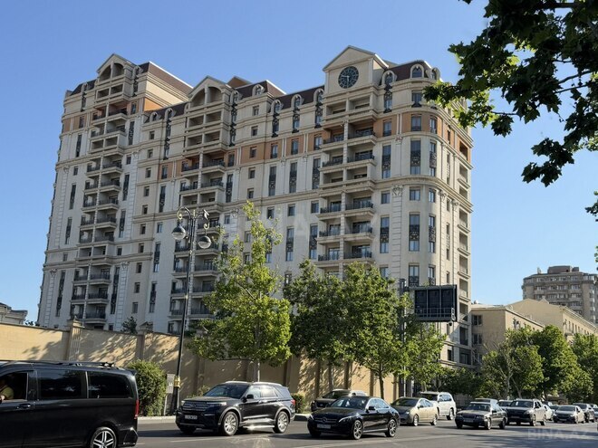 Satılır 4 otaqlı yeni tikili 233 m², Nizami m., photo 1 from 32