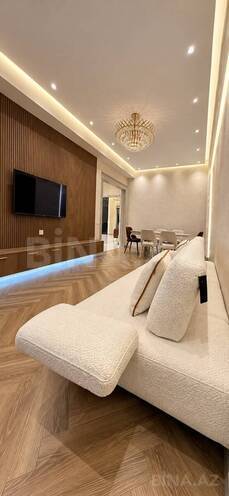 Продаётся 3-комн. новостройка 126 м², м. Кероглу, photo 1 from 16