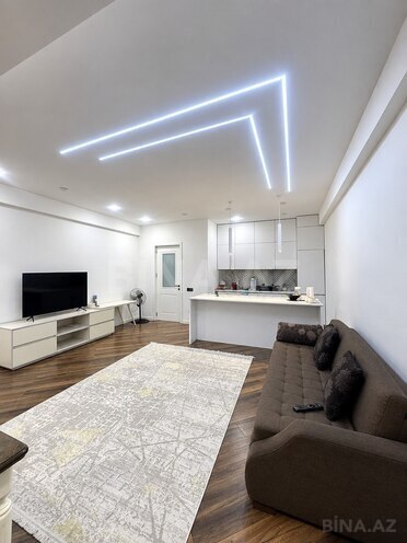 Сдается 2-комн. новостройка 80 м², м. 20 января, photo 1 from 7