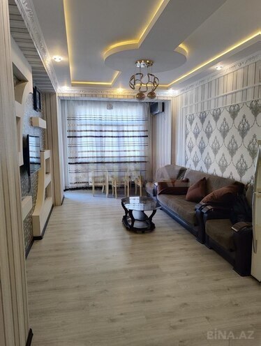 Сдается 2-комн. новостройка 62 м², м. Нефтчиляр, photo 3 from 17